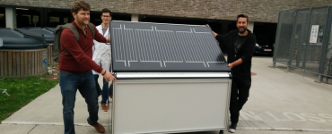 solar panel produces hydrogen