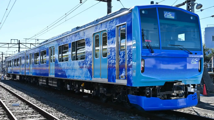 japan hydrogen train