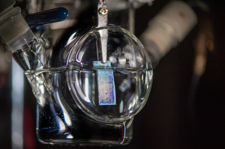 solar water-splitting make hydrogen