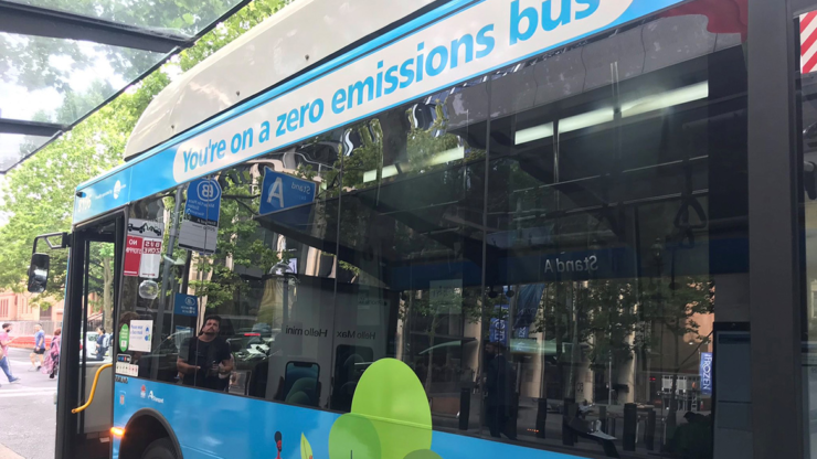 hydrogen bus trial