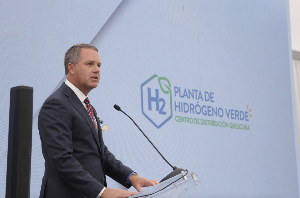 Inaugura en Chile la primera planta de hidrógeno verde a escala industrial, que será utilizada por Walmart