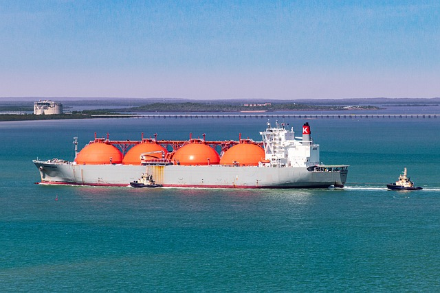 Navigating the Complexities of Liquefied Hydrogen Bunkering in Maritime Industry