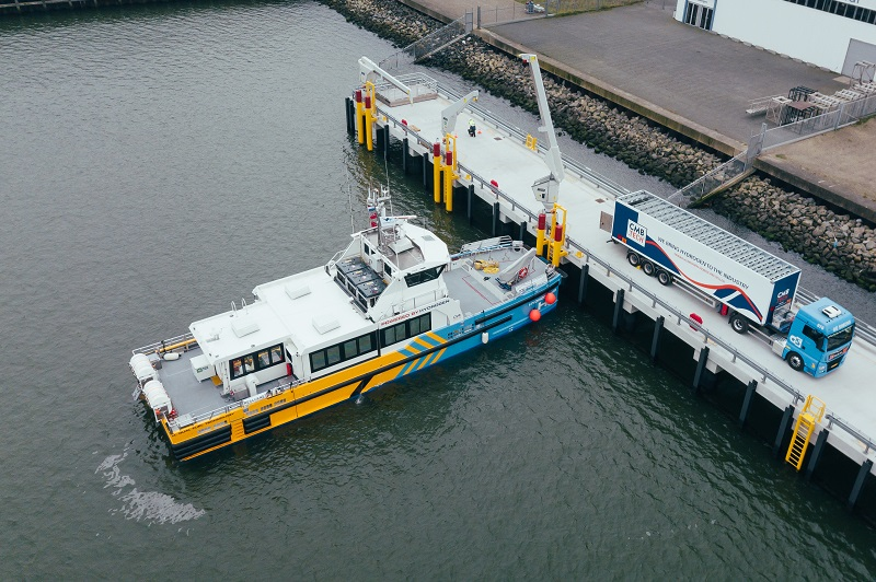 Hydrogen Bunkering Revolutionizing Sustainability in IJmuiden and Amsterdam Ports