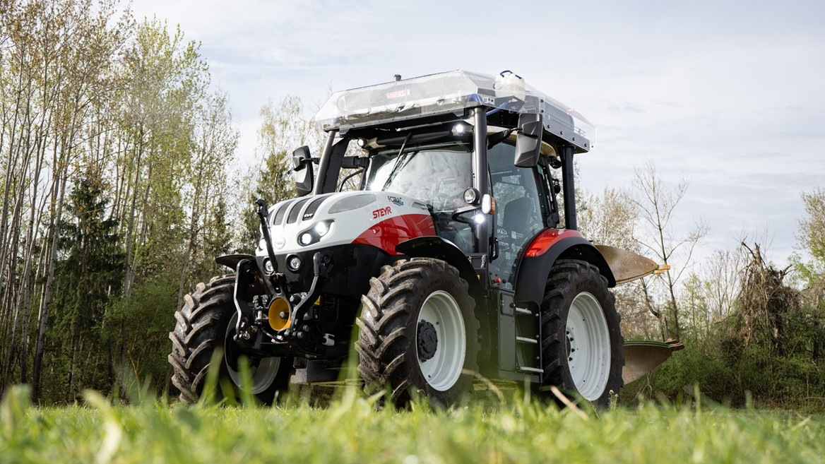 Innovative Biogenic Hydrogen-Powered Tractor Unveiled in Austria